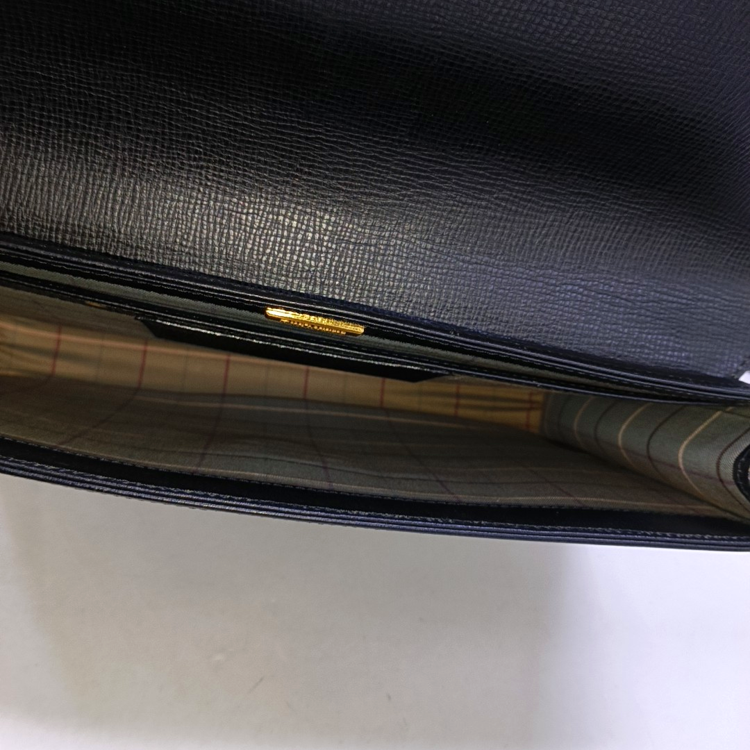 BURBERRY Black Leather Clutch Golden hardware-(SKU)-948252545