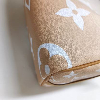 LOUIS VUITTON SPEEDY 25 Apricot Coated Canvas Monogram Boston Bag Crossbody Shoulder Bag Sling Bag Gold Hardware Removable Strap-(SKU)-966306209
