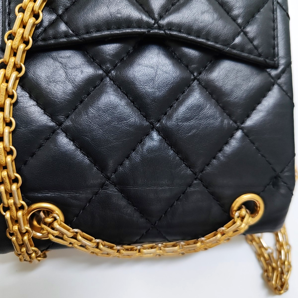 CHANEL 2.55 Black Leather Quilted Chain Shoulder Bag with Gold Hardware, 30 Clasps-(SKU)-963142533