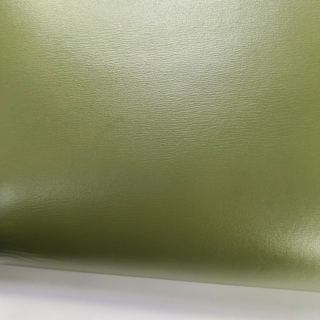 CELINE TRIOMPHE Medium Green Calfskin Shoulder Bag with Gold Hardware-(SKU)-959931687