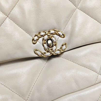 CHANEL CHANEL 19 Maxi Super Large White Lamb Skin Quilted Shoulder Bag Tote Bag Crossbody Golden Silver Ruthenium Hardware 30cm-(SKU)-971521605
