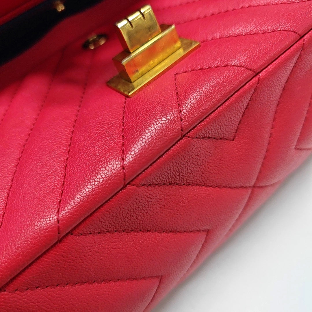 CHANEL 2.55 Small, red lamb skin, quilted V pattern, chain strap, gold hardware, size 23-(SKU)-971107723