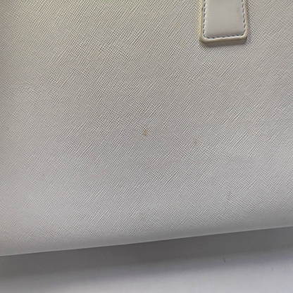 BURBERRY Tote bag Small size White Cowhide Textured Handbag Silver Hardware-(SKU)-946077428