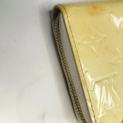 LOUIS VUITTON Yellow Patent Leather Embossed Wallet Golden hardware-(SKU)-952291694