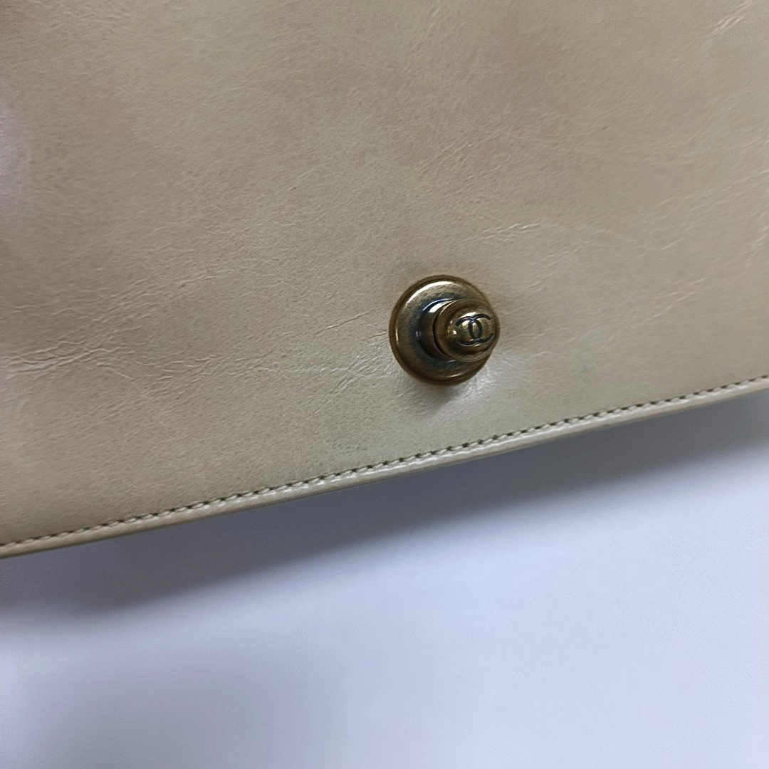 CHANEL BOY CHANEL Medium Beige Calfskin Quilted Shoulder Bag Crossbody Bag with Detachable Strap Gold Hardware-(SKU)-956099870