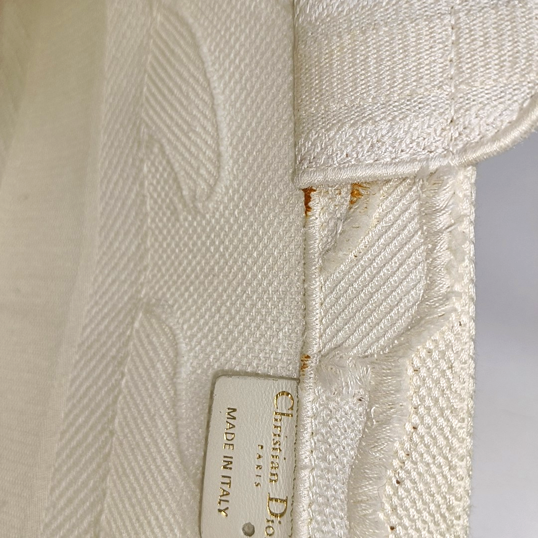 DIOR Book Tote Medium White Canvas Embroidered Tote Bag-(SKU)-945787437