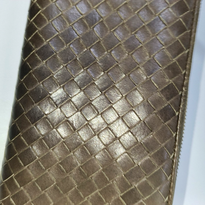 BOTTEGA VENETA Dark Brown Cowhide Woven Wallet Black hardware-(SKU)-939008283