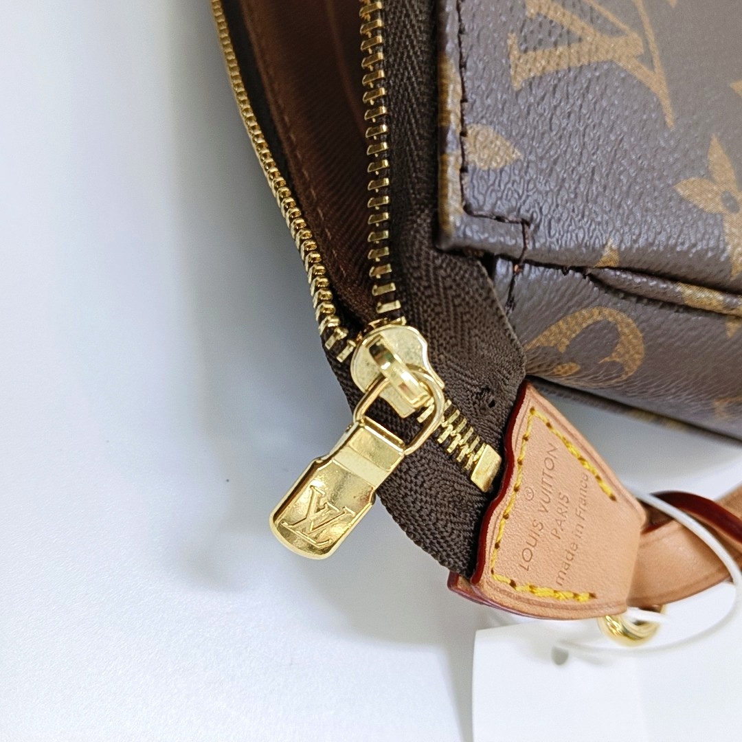 LOUIS VUITTON ACCESSOIRES Large Size Brown Coated Canvas Monogram Mahjong Shoulder Bag Handbag Detachable Strap Golden Hardware 2 Detachable Straps Complete Accessories-(SKU)-953193566