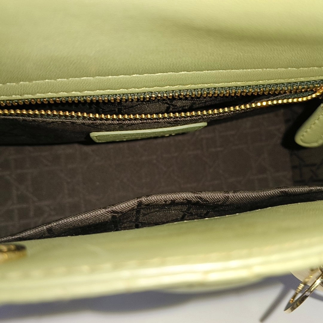 DIOR Lady Dior Small Green Lamb Skin Quilted Cannage Four-Gusset Shoulder Bag with Golden Hardware and Detachable Strap-(SKU)-970118154