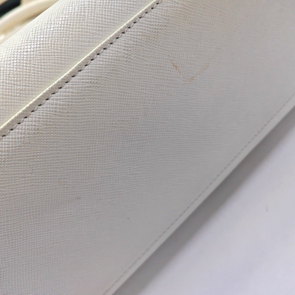 BURBERRY Tote bag Small size White Cowhide Textured Handbag Silver Hardware-(SKU)-946077428