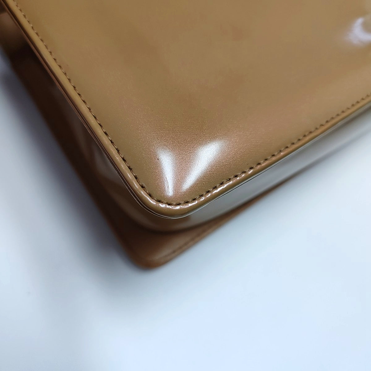 CHANEL BOY CHANEL Medium Brown Patent Leather Quilted Shoulder Bag Crossbody Bag with Detachable Strap Gold Hardware 22 Compartments-(SKU)-971345754