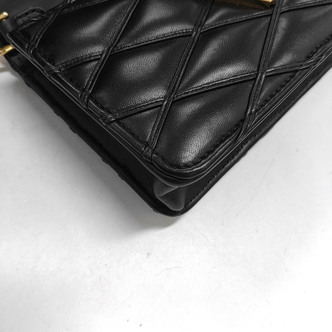 LOUIS VUITTON GO-14 Black Lamb Leather Quilted Shoulder Bag Handbag with Detachable Strap-(SKU)-950080865
