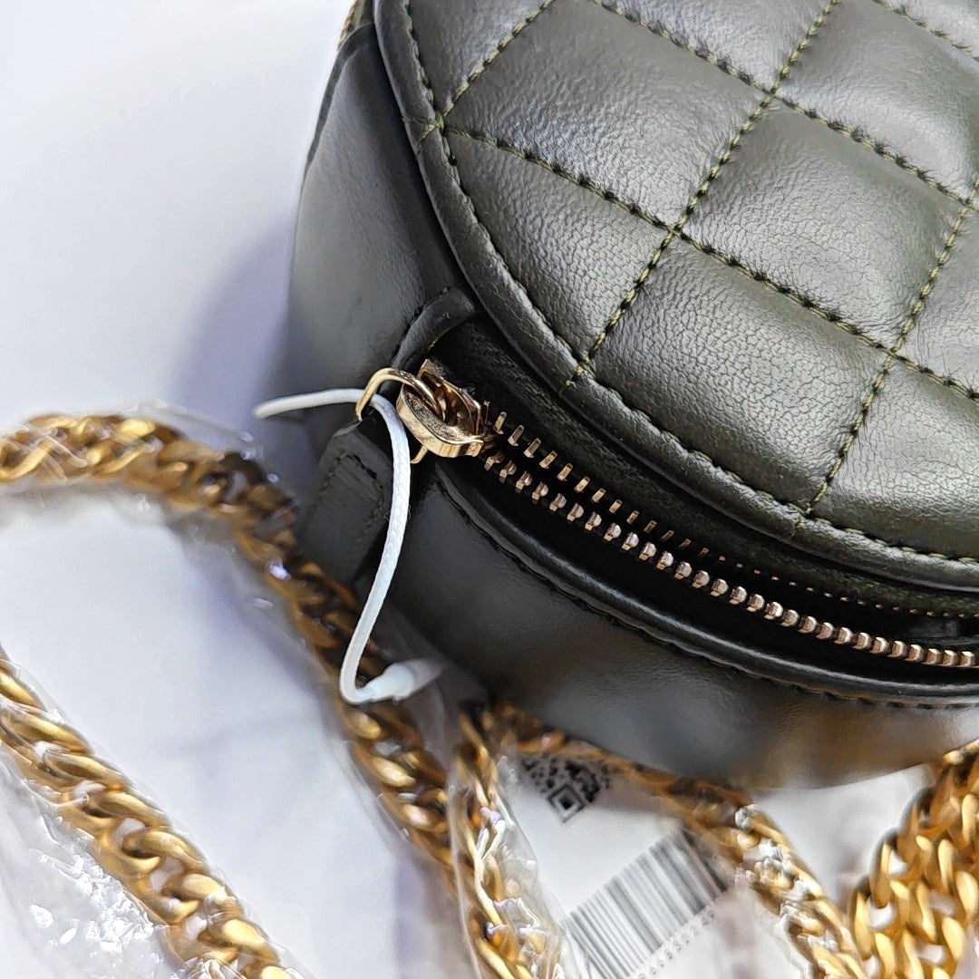 CHANEL CHANEL 19 Dark Green Lamb Skin Quilted Shoulder Bag, Handbag, Crossbody Bag with Gold Hardware-(SKU)-966830249