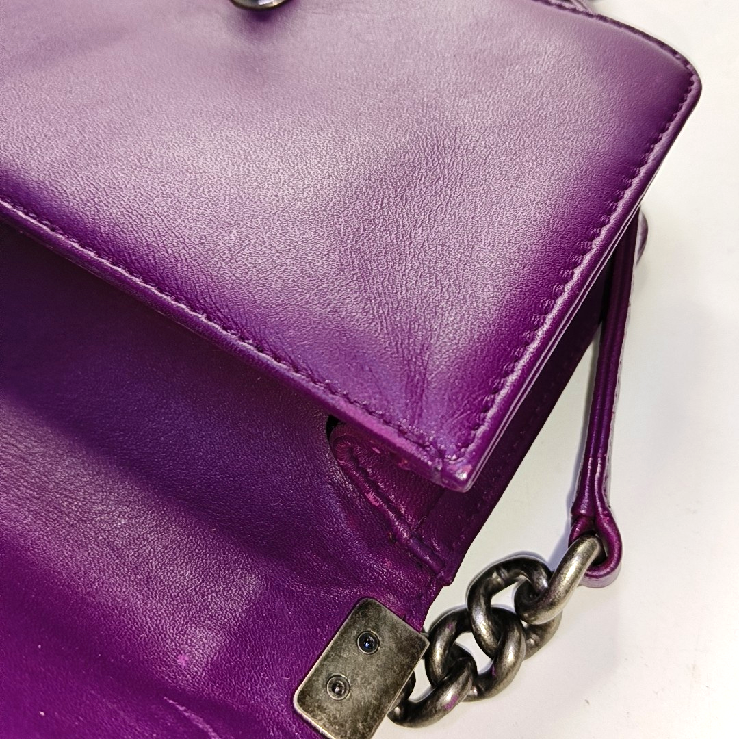 CHANEL BOY CHANEL Small Pink Pearl Fish Leather Quilted Diagonal Shoulder Bag with Detachable Strap-(SKU)-958631912