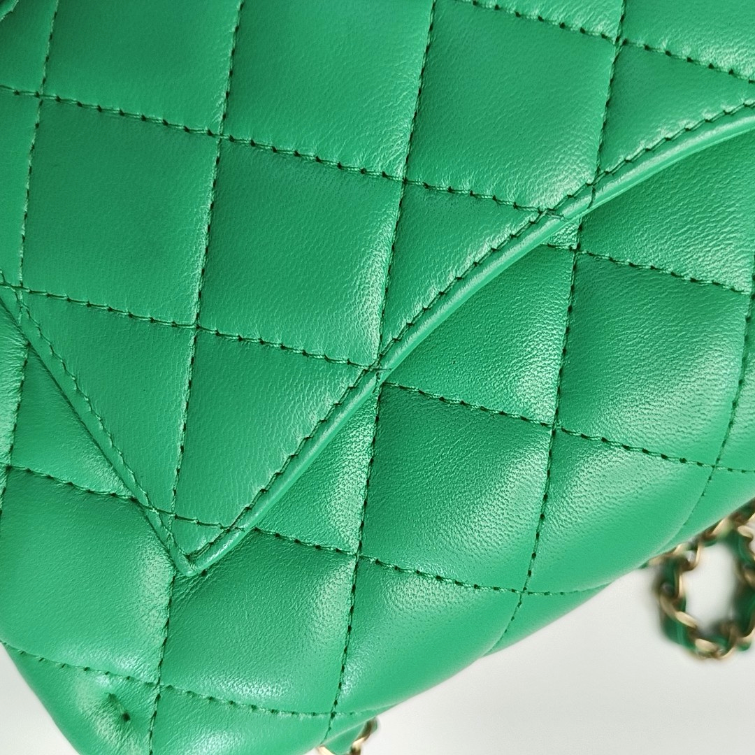 CHANEL CLASSIC FLAP Green Lamb Skin Quilted Monogram Large Mini Crossbody Bag Shoulder Bag 18 Clasp Golden Hardware-(SKU)-964964011