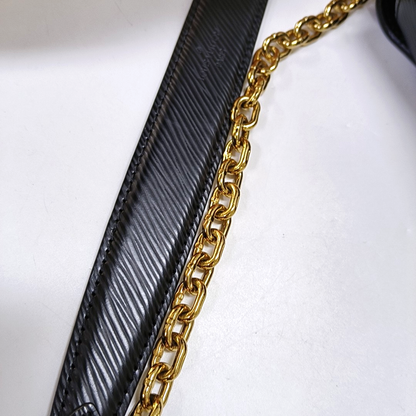 LOUIS VUITTON TWIST Medium size black EPI leather water wave crossbody bag single shoulder bag handbag golden hardware detachable shoulder strap accessories complete-(SKU)-961570654