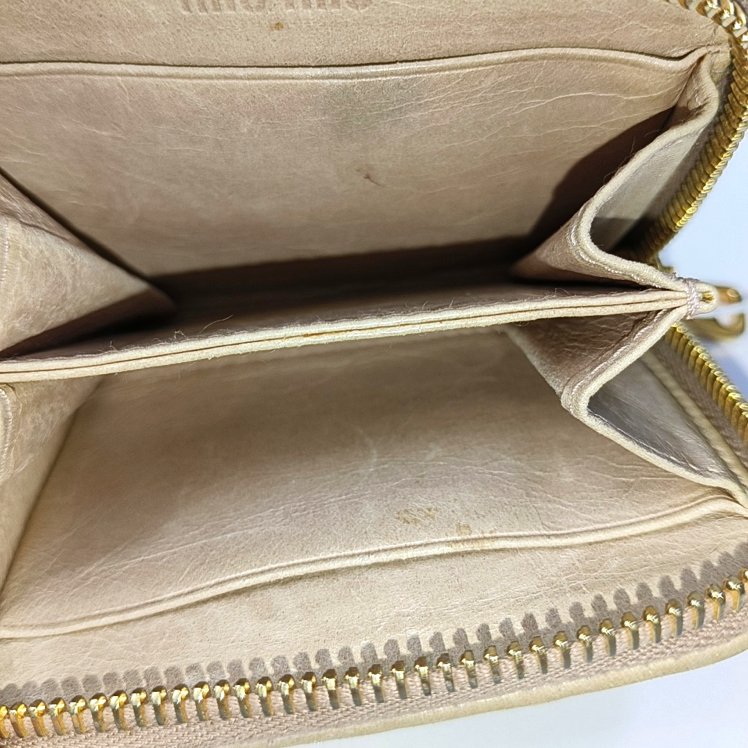 Miu Miu Beige Lamb Leather Quilted Wallet Golden hardware-(SKU)-958622078
