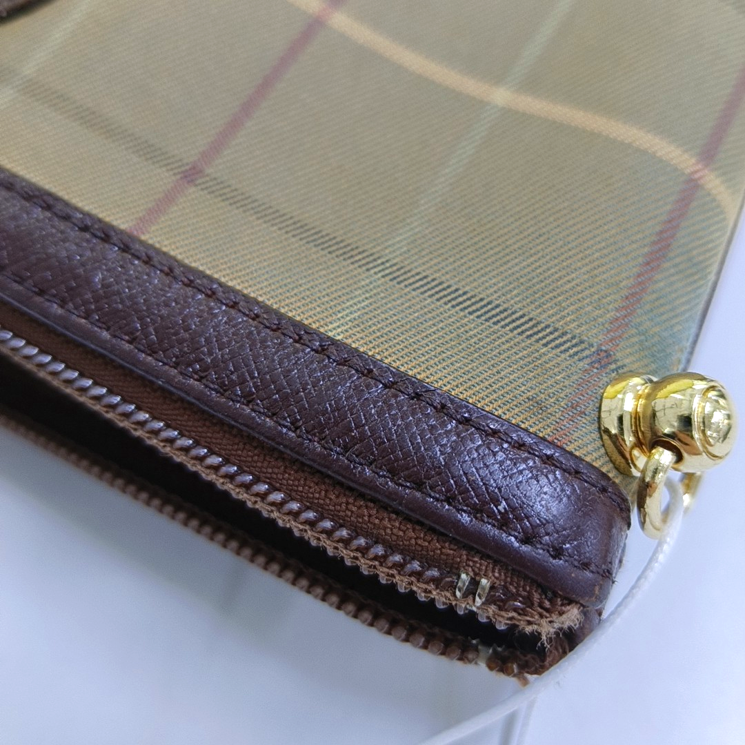 BURBERRY Light Green Canvas Clutch Golden hardware-(SKU)-959769066