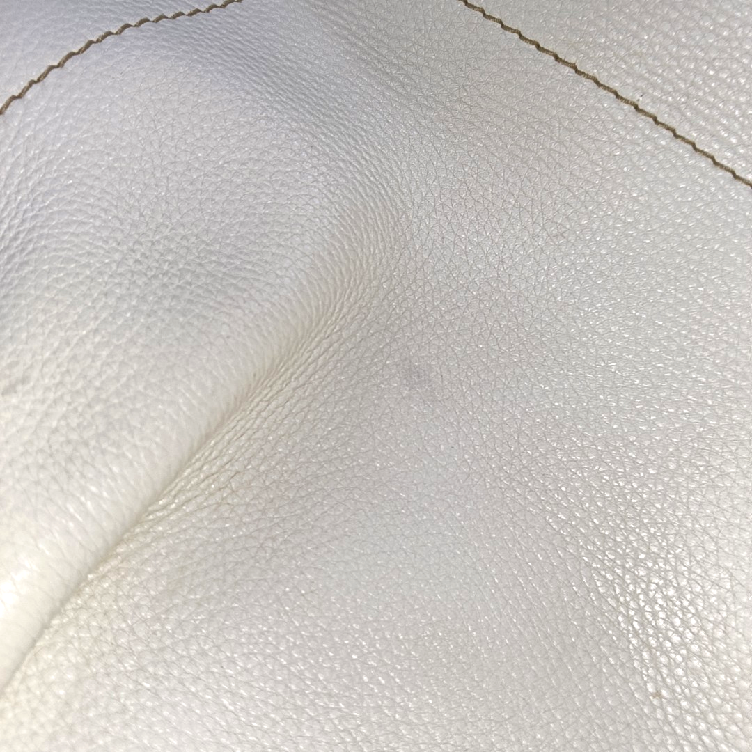 FERRAGAMO Sookie White Leather Handbag Golden hardware-(SKU)-13881805