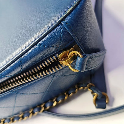 CHANEL COCO CURVE Blue Calfskin Quilted Matelassé Shoulder Bag Handbag Crossbody Bag Golden Hardware 23 Clasp-(SKU)-968038724