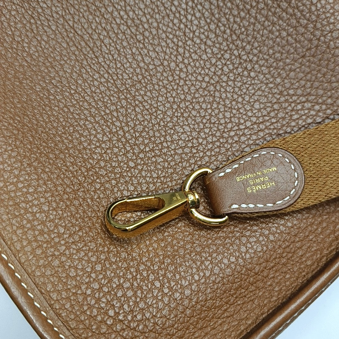 HERMÈS Evelyne TPM Gold Brown Clemence Leather Evelyne Bag with Gold Hardware, Y Clasp, Detachable Strap-(SKU)-968173343