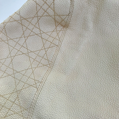 DIOR Tote bag White cowhide waffle pattern quilted single shoulder bag Golden hardware-(SKU)-957417098
