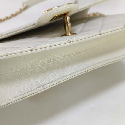 CHANEL CLASSIC VERTICAL PEARL White Lamb Leather Quilted Crossbody Bag Single Shoulder Bag Detachable Strap-(SKU)-960511595