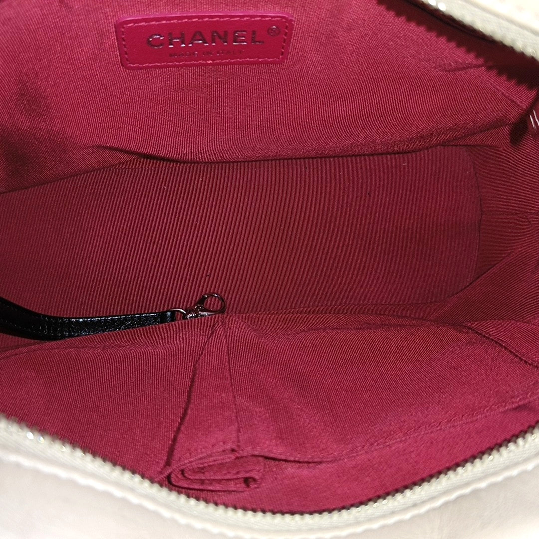 CHANEL GABRIELLE Medium Beige Quilted Leather Hobo Shoulder Bag Crossbody Bag with Detachable Strap-(SKU)-968972400