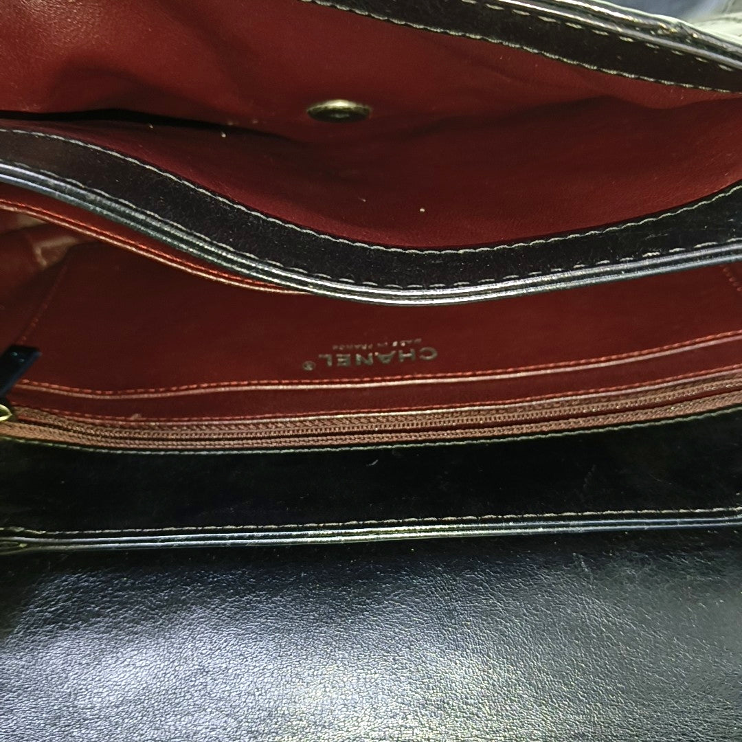 CHANEL PRESTIGE Black Calfskin Quilted Shoulder Bag with Palladium Hardware, 21 Clasp-(SKU)-966292993