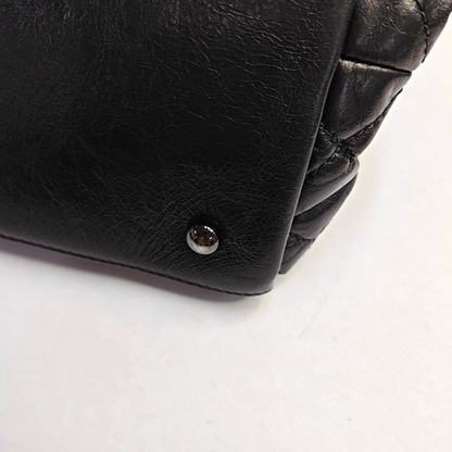 CHANEL CHAIN ME Black Leather Quilted Shoulder Bag, Rhodium-Plated Hardware, 14 Compartments-(SKU)-945537046