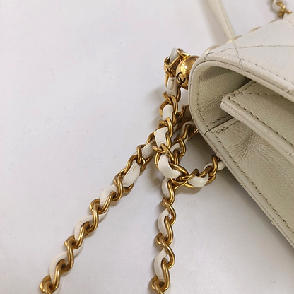 CHANEL CLASSIC VERTICAL PEARL White Lamb Leather Quilted Crossbody Bag Single Shoulder Bag Detachable Strap-(SKU)-960511595