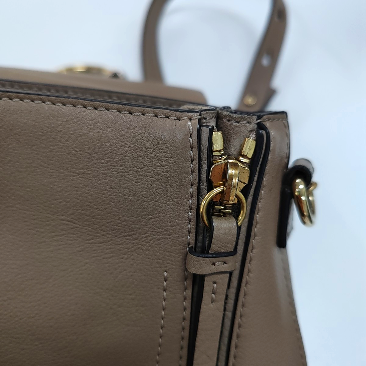 Chloé Faye Gray cowhide backpack Golden hardware shoulder straps-(SKU)-959392600
