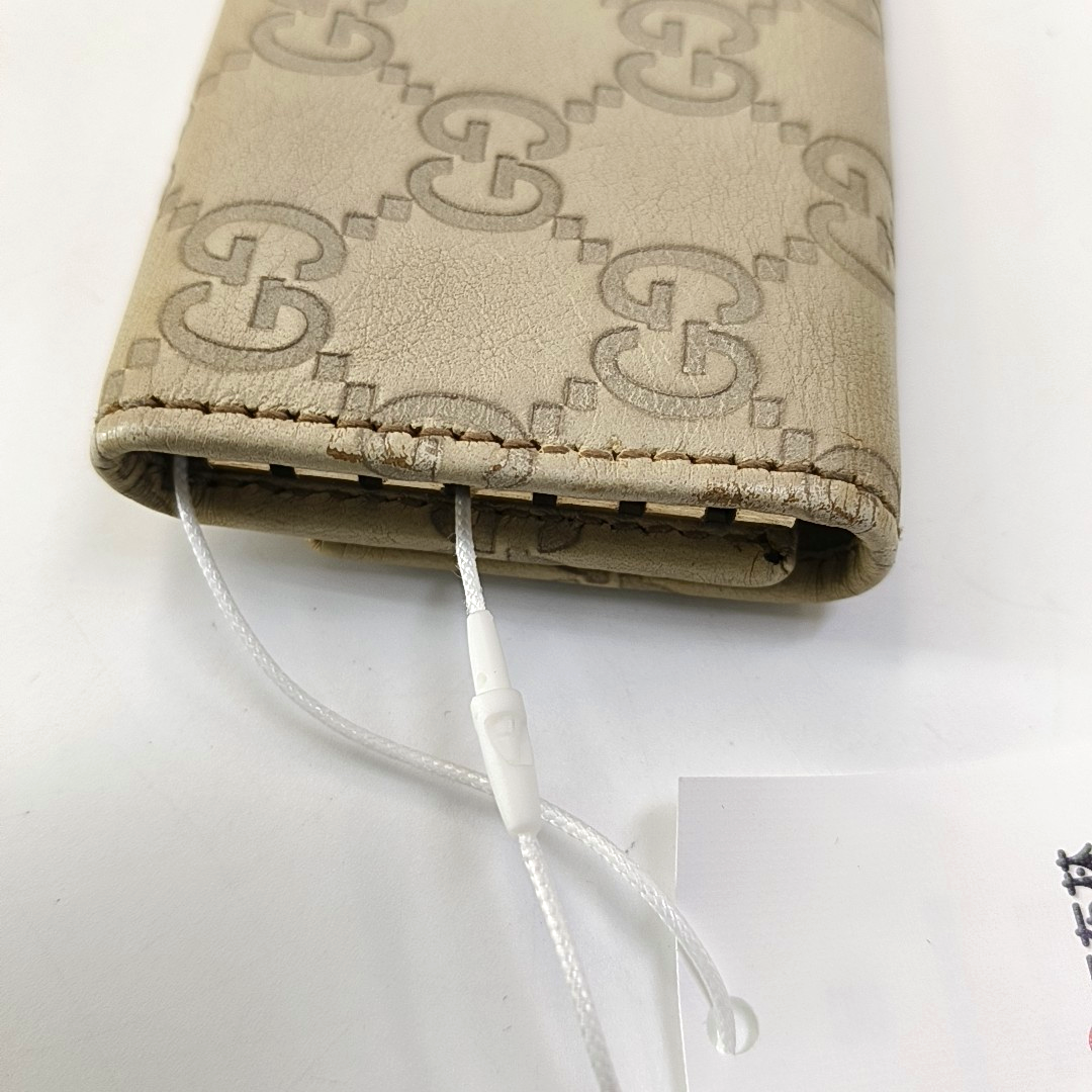 GUCCI White Leather Monogrammed Key Case Golden hardware-(SKU)-956774135