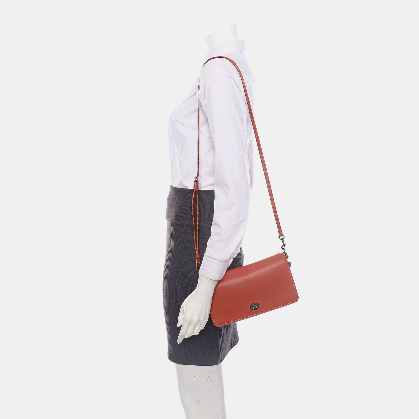 COACH DINKY Red Cowhide Crossbody Single Shoulder Bag Black hardware Removable shoulder strap-(SKU)-938306278