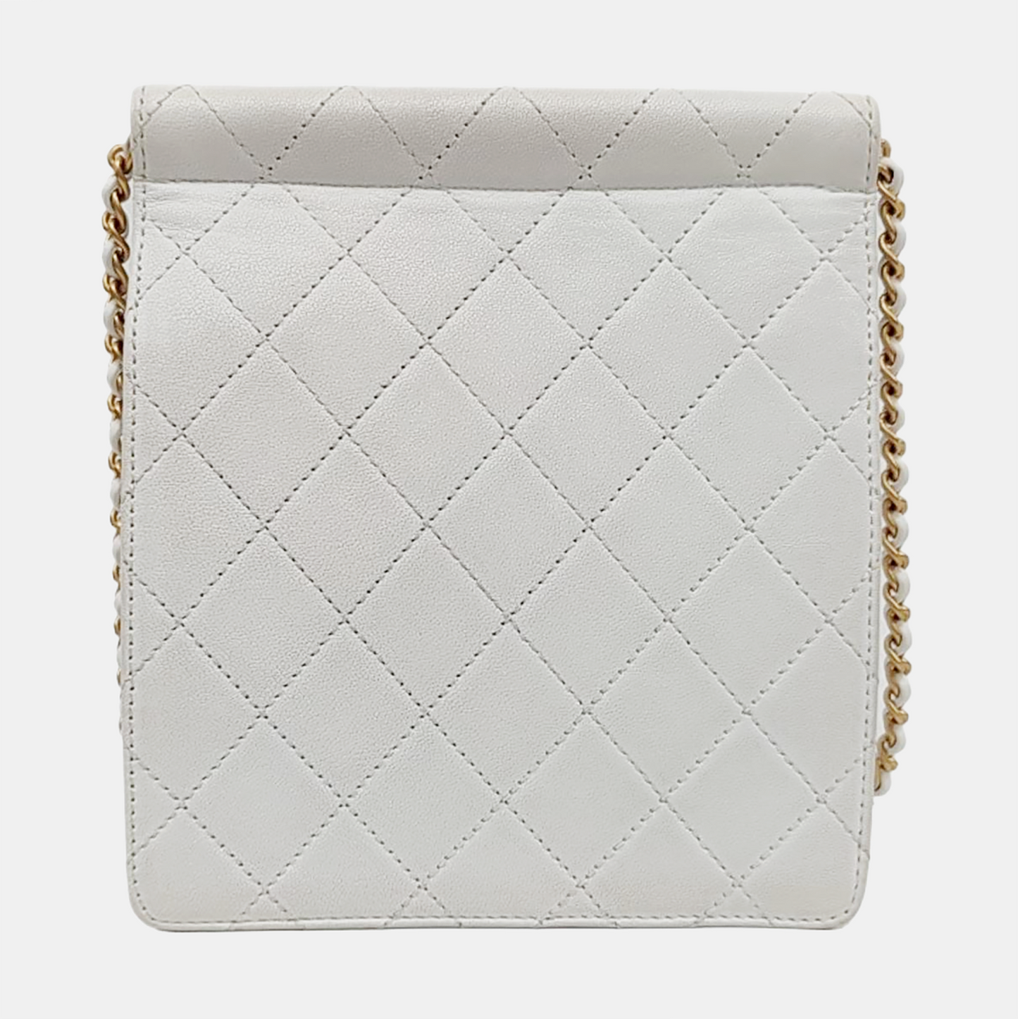 CHANEL CHIC PEARLS FLAP White Lamb Skin Quilted Single Shoulder Bag with Gold Hardware, 27 Clasp, Complete Accessories-(SKU)-959333982