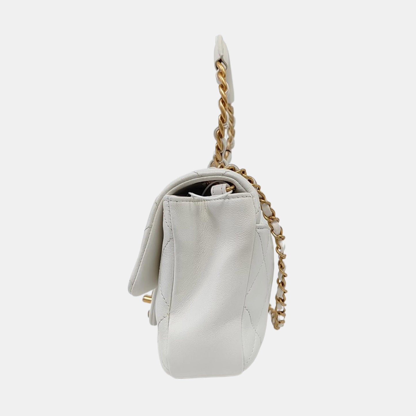 CHANEL IN THE LOOP small size white lamb skin quilted shoulder bag, crossbody bag, handbag with gold hardware and 29 chain links-(SKU)-960511606