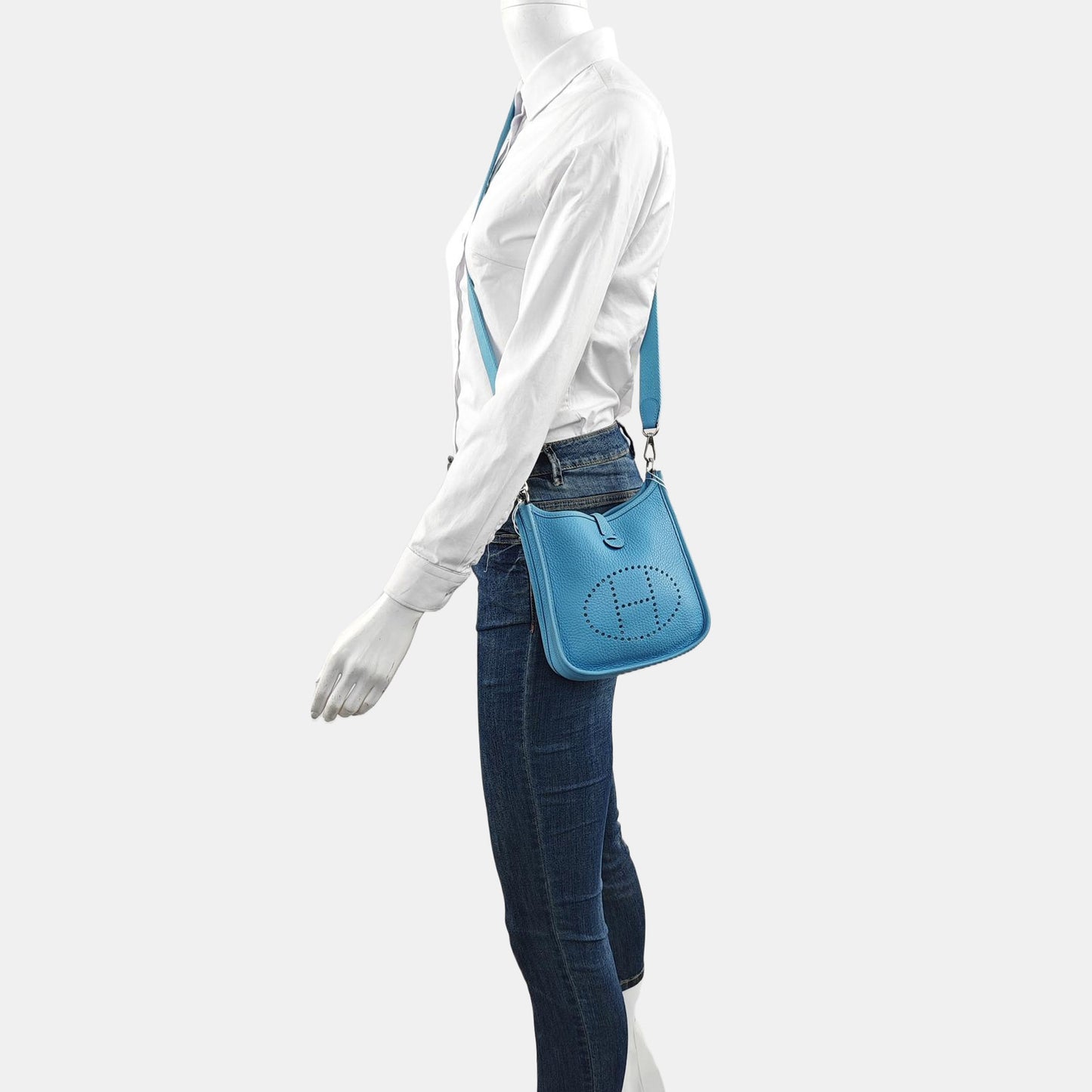 HERMÈS Evelyne TPM Northern Blue Clemence Leather Evelyne Single-Shoulder Bag, Crossbody Bag with Silver Hardware, Z Stamp, Detachable Shoulder Strap, Complete Accessories-(SKU)-964083815